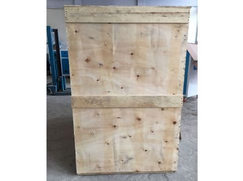 點(diǎn)擊查看詳細(xì)信息<br>標(biāo)題：三立方制氧機(jī)發(fā)貨圖 閱讀次數(shù)：3785